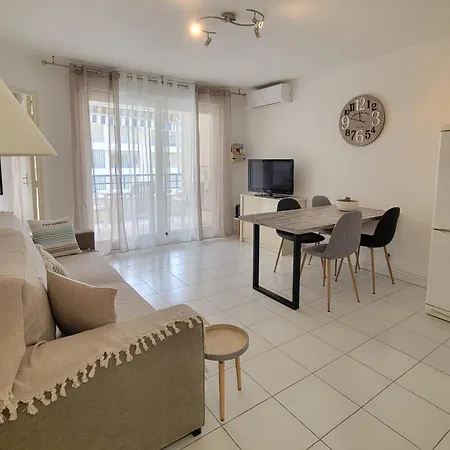 Διαμέρισμα Charming T2 With Pool And Balcony In Fréjus