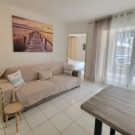 Charming T2 With Pool And Balcony In Διαμέρισμα *