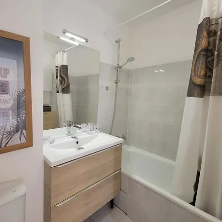 Charming T2 With Pool And Balcony In Διαμέρισμα